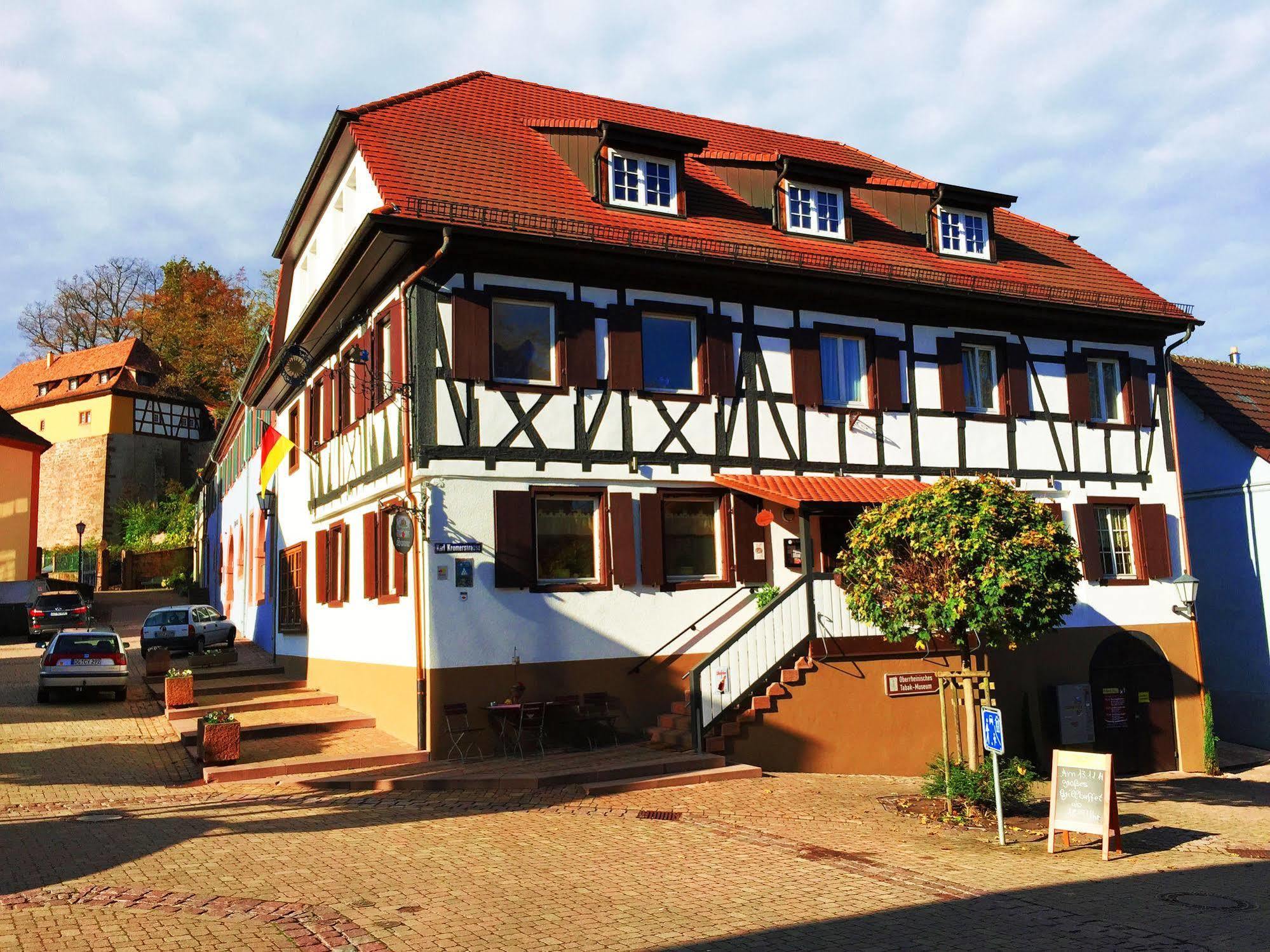 Hotel Landgasthof Sonne Мальберг Экстерьер фото